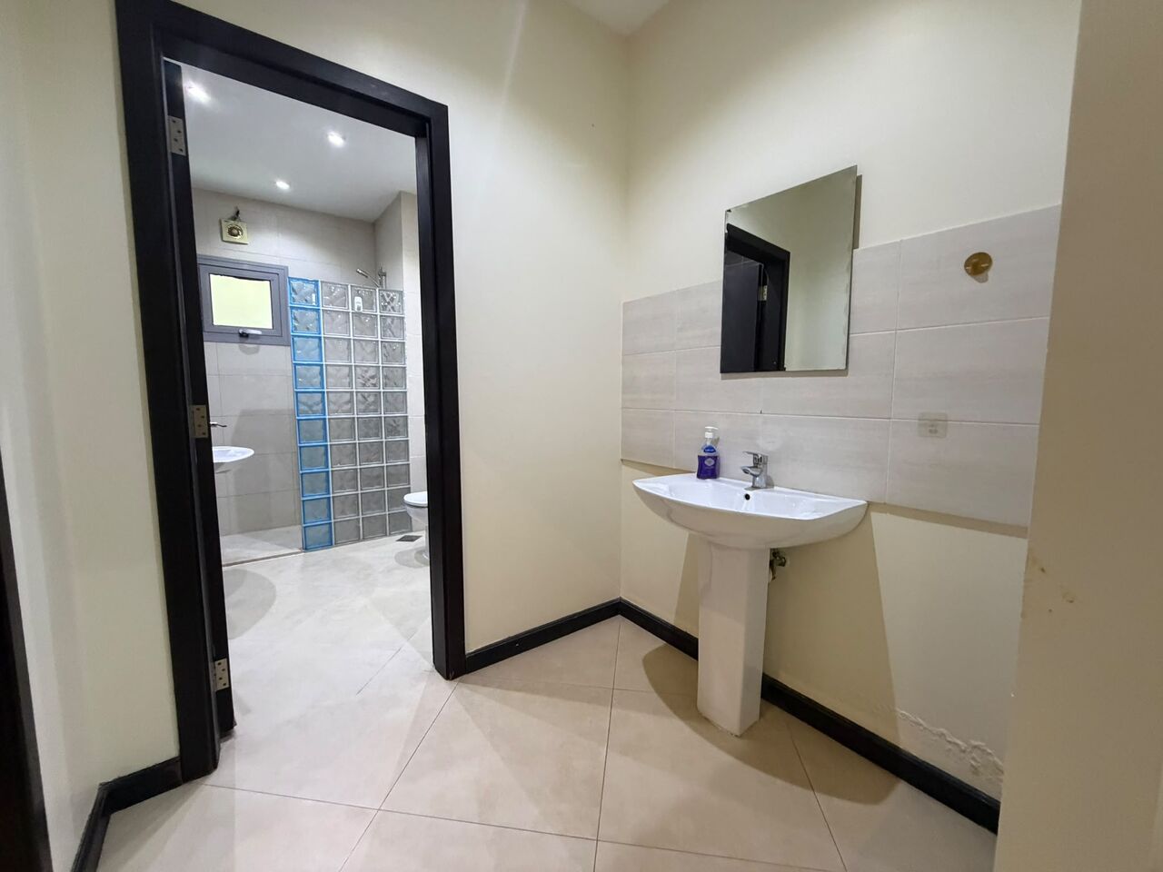 Juffair, Apartments, Flats, Houses & Villas, BHD 280/month,  Furnished,  1 BR,  Apartment For Rent In Juffair