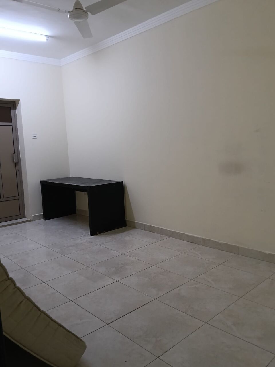 Gudaibiya, Apartments, Flats, Houses & Villas, BHD 160/month,  1 BR,  1 Bedroom Unfurnished Flat For Rent With Ewa Unlimited