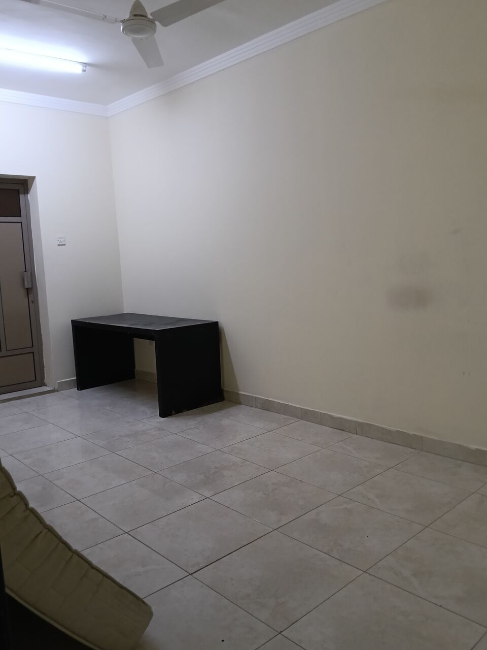 Gudaibiya, Apartments, Flats, Houses & Villas, BHD 160/month,  1 BR,  1 Bedroom Unfurnished Flat For Rent With Ewa Unlimited