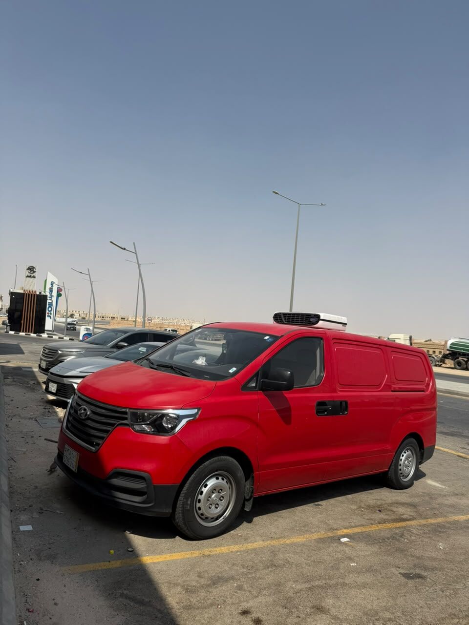 Riyadh, Vehicles, Cars & Trucks , SAR 64000,  Hyundai H1,  2021,  Manual,  41300 KM,
