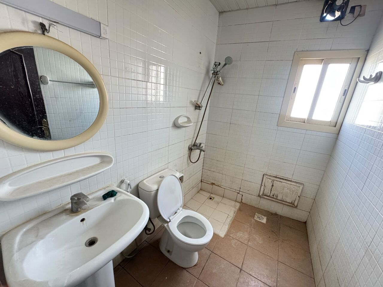 Manama, Apartments, Flats, Houses & Villas, BHD 220/month,  3 BR,  3 Bedroom | 2 Bathroom| Spacious Hall|