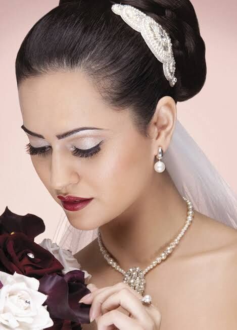 London, Beautician, Learn Professional Asian Bridal Hair & Makeup Techniques