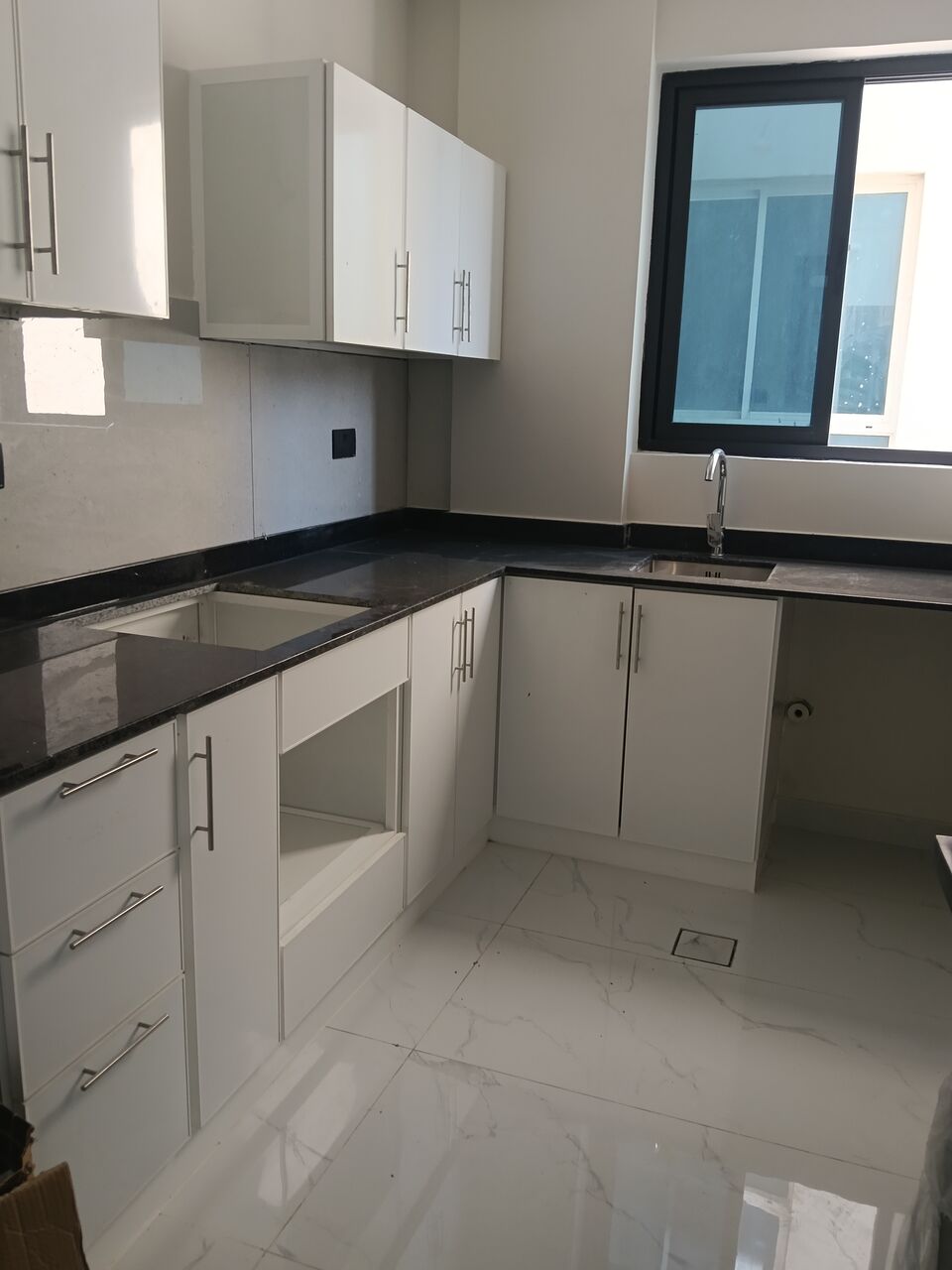 Segaya, Apartments, Flats, Houses & Villas, BHD 310/month,  3 BR,  3 Bedroom Unfurnished Flat For Rent Without Ewa