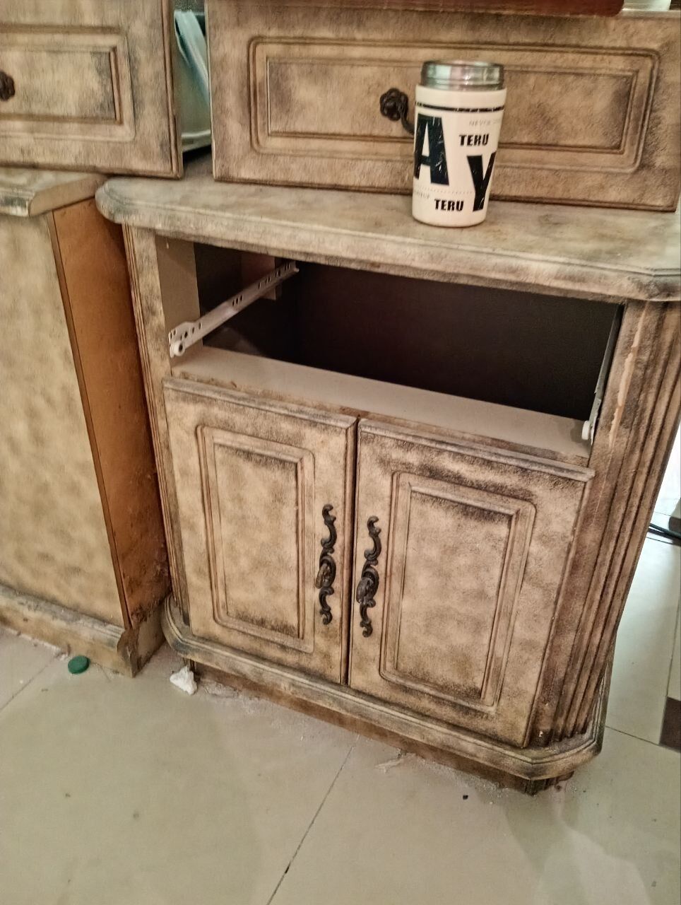 Riyadh, Furniture, SAR 1,  []FREE / GIVEAWAY] Solid Wood King-Size Bedroom Set &ndash; Urgent Pickup Needed