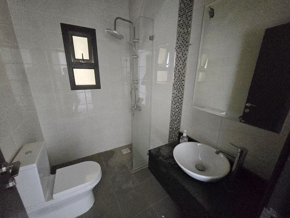 Galali, Offices, BHD 200,  80 Sq. Meter,  Office Space For Rent In Galali - Sea View - Elevator - Large Hall
