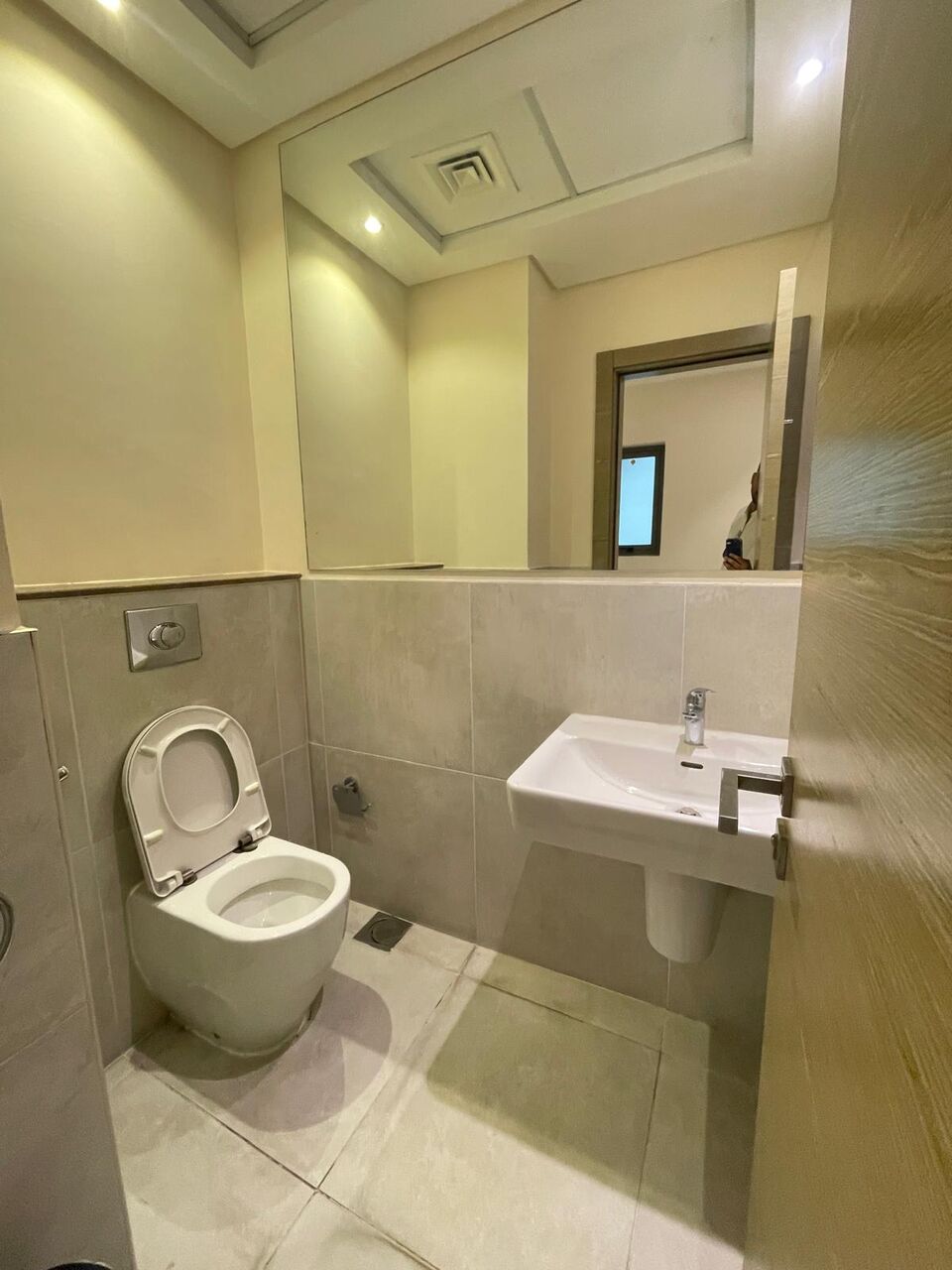 Juffair, Apartments, Flats, Houses & Villas, BHD 270/month,  1 BR,  1 Bedroom Fully Furnished With Ewa