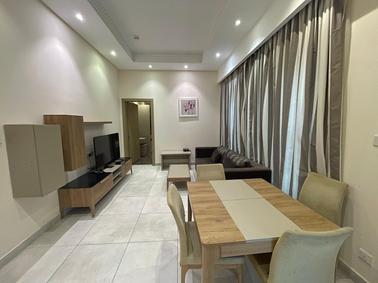 Juffair, Apartments, Flats, Houses & Villas, BHD 270/month,  1 BR,  1 Bedroom Fully Furnished With Ewa