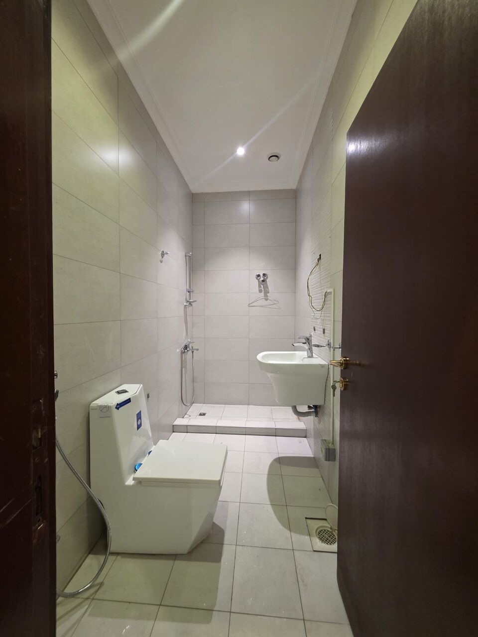 Kuwait City, Apartments, Flats, Houses & Villas, KWD 650/month,  3 BR,  Apartment For Rent In Al-Salam (for Small Kuwaiti Families Only).