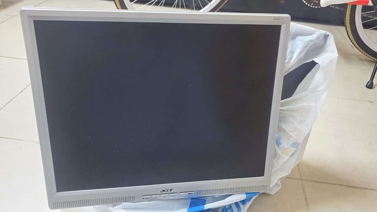 Al Tubaishi, Appliances, SAR 300,  SOFA(3+2), Dumbbells, Treadmill, 2 Desktop (acer And Dell) And More For Sale