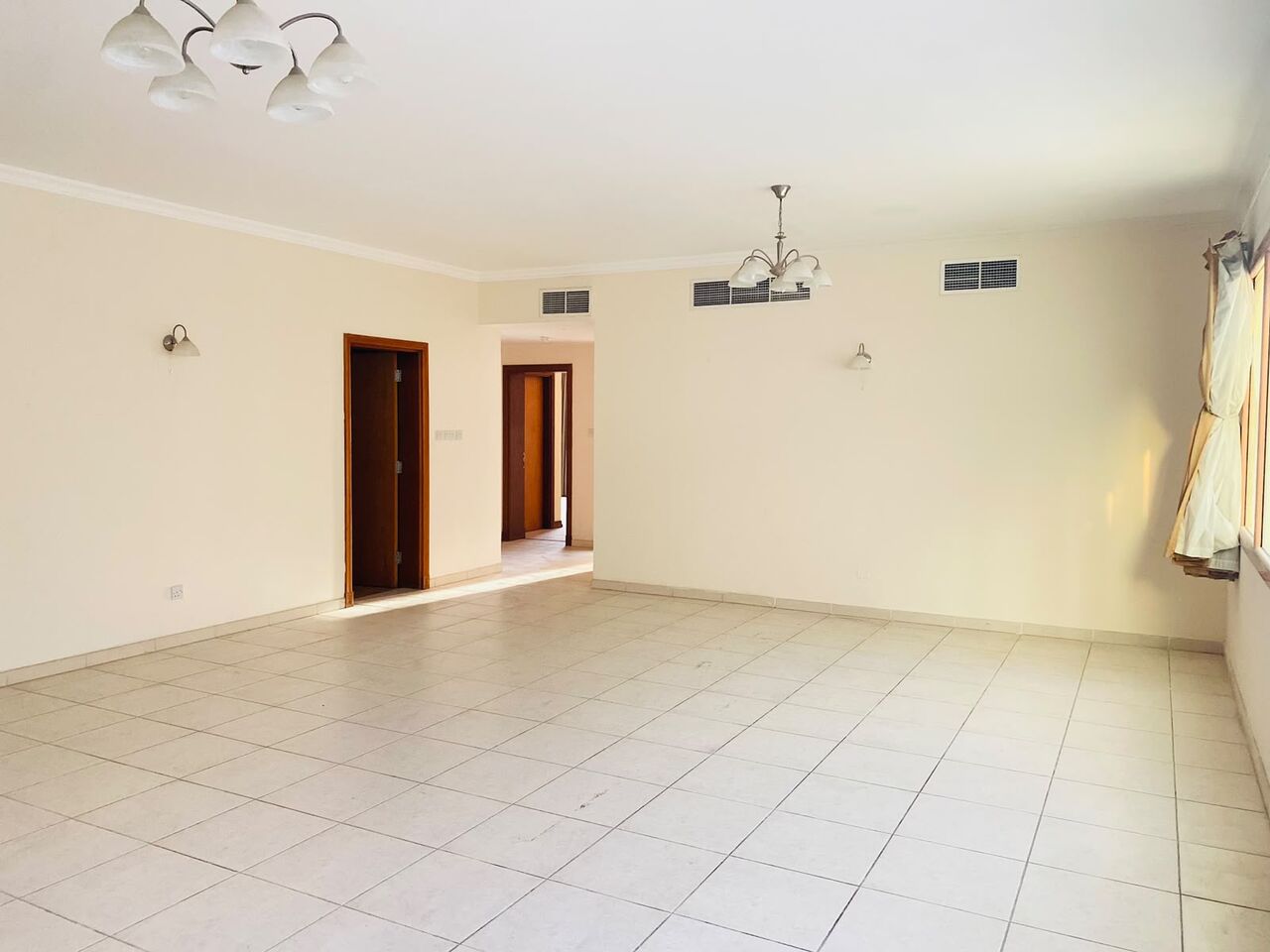 Manama, Apartments, Flats, Houses & Villas, BHD 500/month,  2 BR,  Two Bedrooms Flat For Rent Without EWA|With Acs