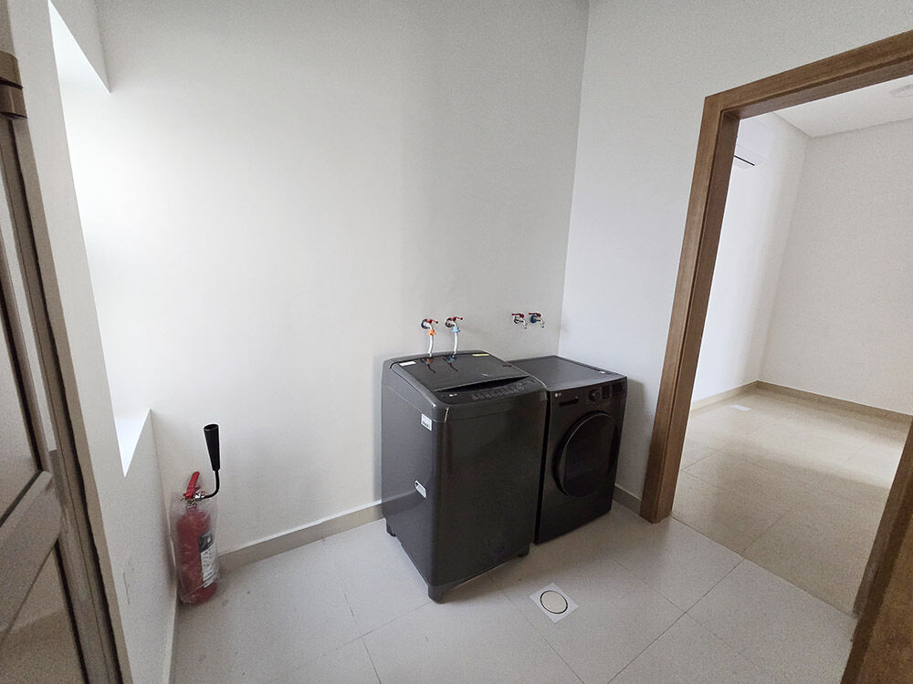 Janabiya, Villas, BHD 1000,  250 Sq. Meter,  COMPOUND VILLA FOR RENT &ndash; JANABIYA | GYM | POOL