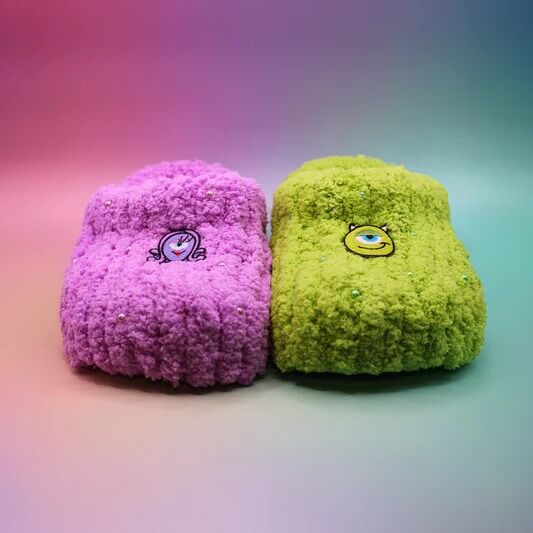 New York, Clothing & Accessories, USD 80,  Step Into Fun And Comfort With Stylish Monster Clogs