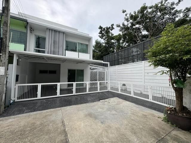 Bangkok, Villas, THB 28000,  21 Sq. Feet,  HR 10512 ให้เช่า ทาวน์เฮ้าส์ 2 ชั้นหลังมุม เ
