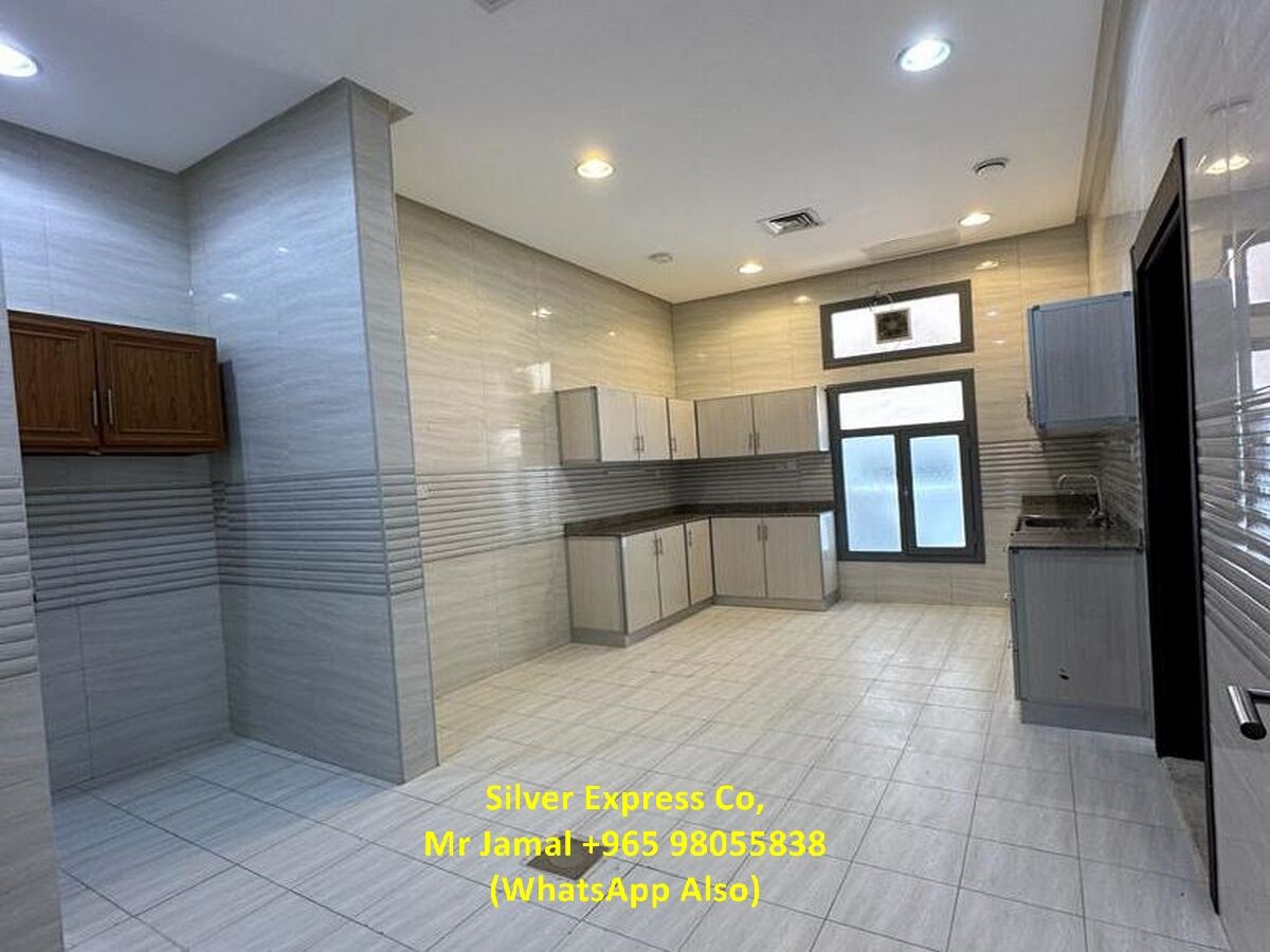 Funaitees, Apartments, Flats, Houses & Villas, KWD 800/month,  5 BR,  200 Sq. Meter,  5 Bedroom Villa Floor With Balcony For Rent In Finatees.
