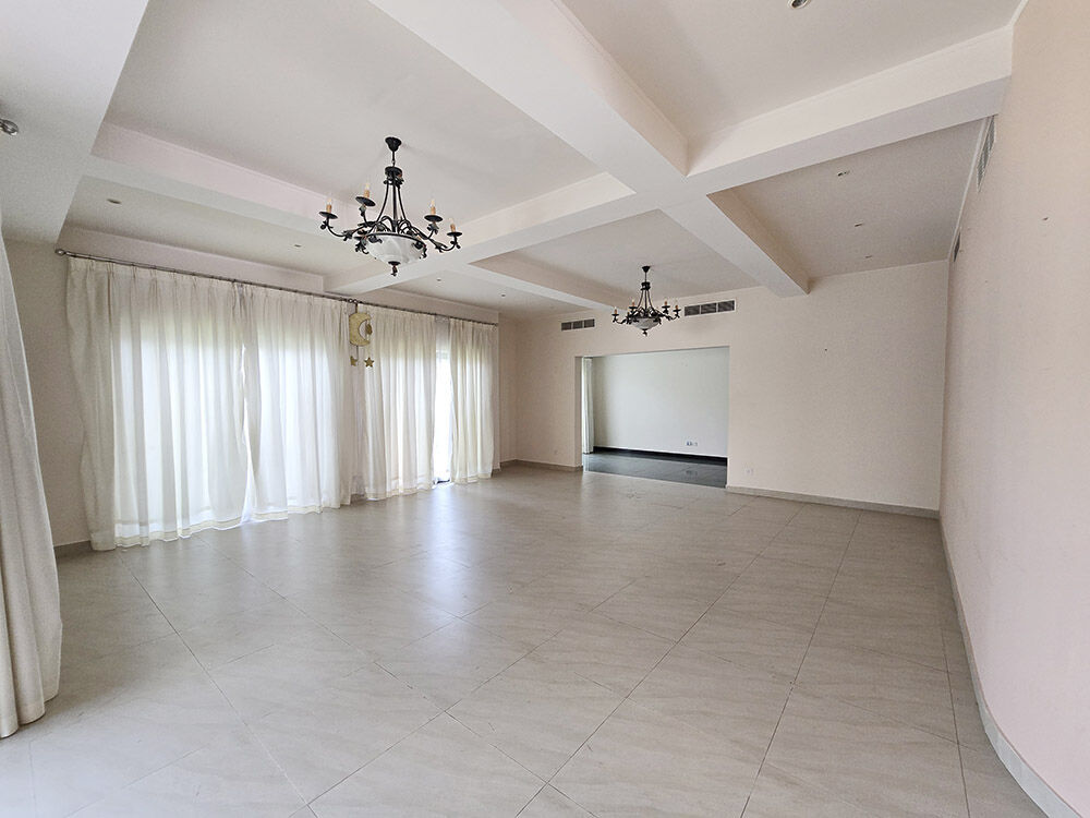 Janabiya, Villas, BHD 900,  350 Sq. Meter,  Spacious 5BR Villa With Private Garden For Rent In Janabiya &ndash; BD 900