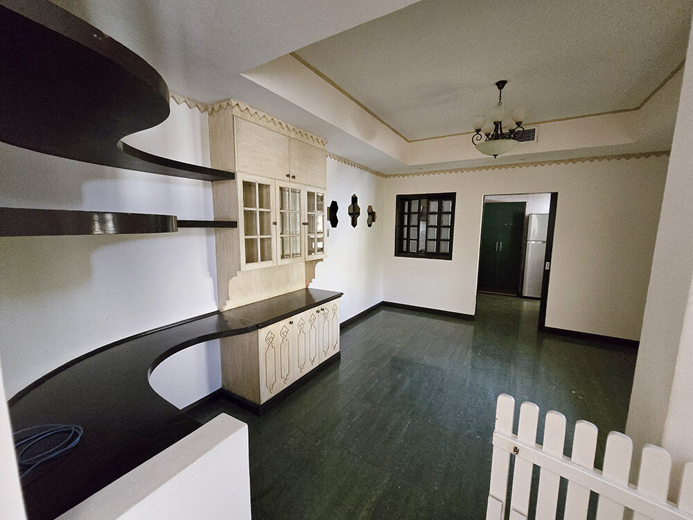 Janabiya, Villas, BHD 900,  350 Sq. Meter,  Spacious 5BR Villa With Private Garden For Rent In Janabiya &ndash; BD 900