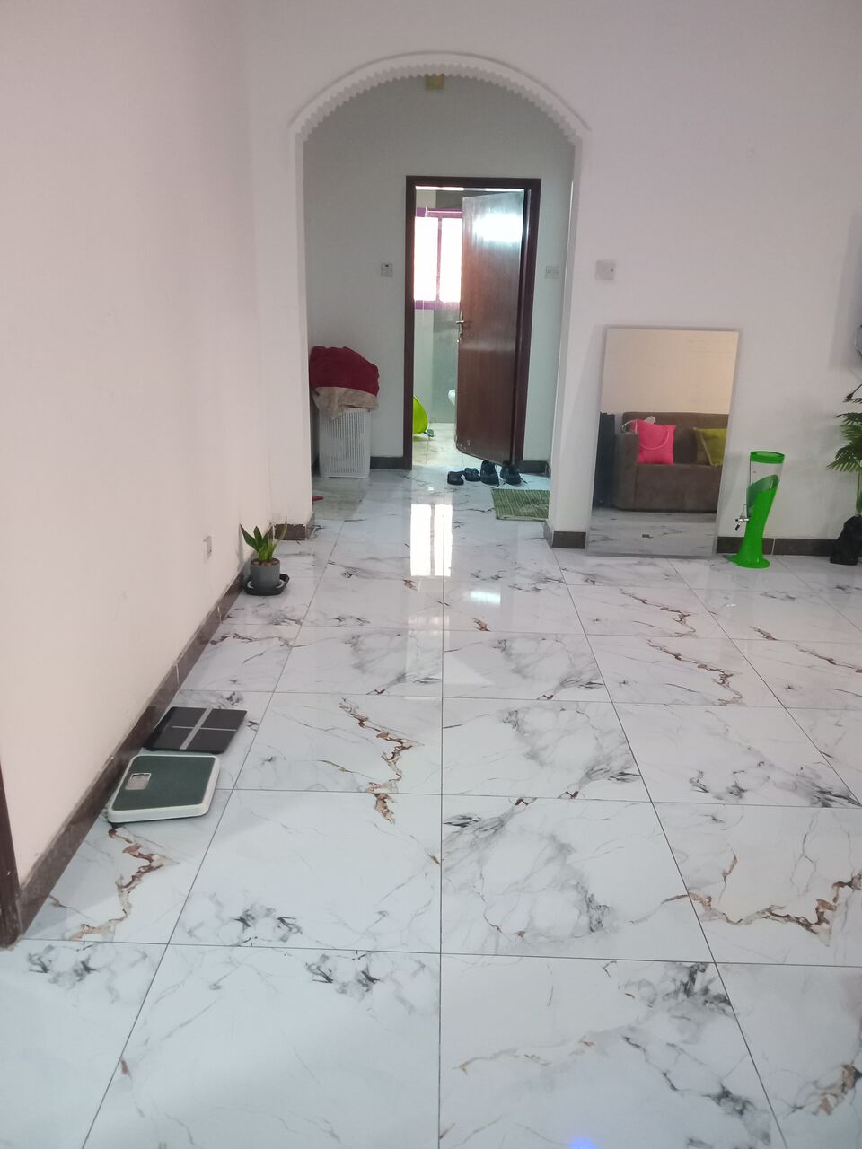 Hoora, Rooms for Rent, BHD 70/month,  Furnished,  Room Sharing Available In A Fully Furnished Flat In Exhibition Road