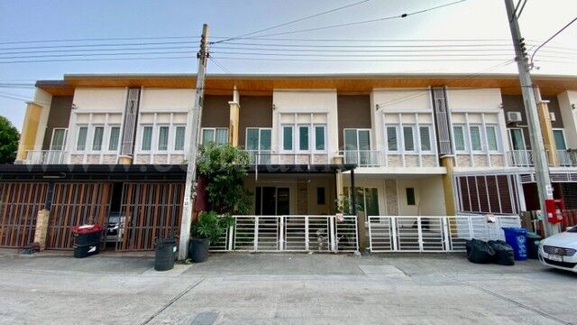Bangkok, Real Estate For Sale, THB 2390000,  4 BR,  23 Sq. Feet,  ขายด่วน ทาวน์โฮม โกลเด้น ทาวน์ ชัย