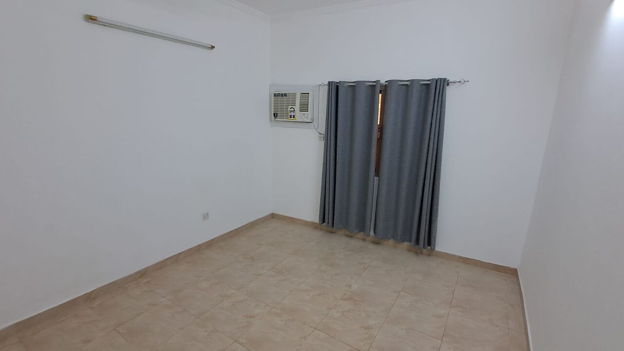 Ras Rumman, Apartments, Flats, Houses & Villas, BHD 200/month,  2 BR,  Semi Furnished Flat For Rent EWA Inclusive At Good Location