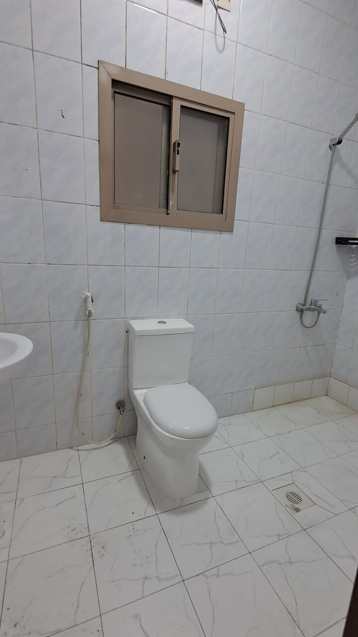 Ras Rumman, Apartments, Flats, Houses & Villas, BHD 200/month,  2 BR,  Semi Furnished Flat For Rent EWA Inclusive At Good Location