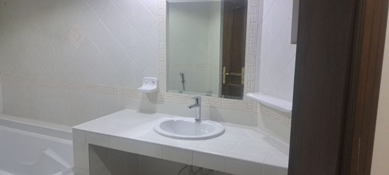 Juffair, Apts/Flats Wanted, BHD 300/year,  2 BR,  Fully Furnished 2-Bedroom Apartment For Rent
