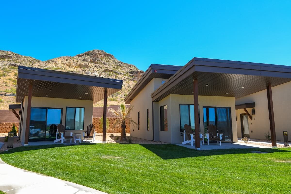 New York, Restaurants, Luxury RV Sites Near Zion | Stay At Gateway RV Resort