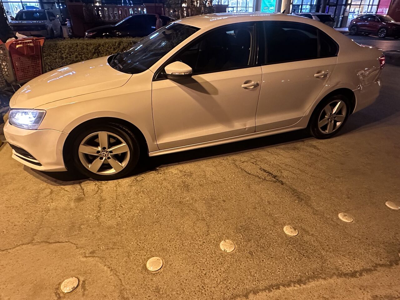 Riyadh, Vehicles, Cars & Trucks , SAR 20000,  Volkswagen Jetta,  2015,  Automatic,  260278 KM,    For Sale