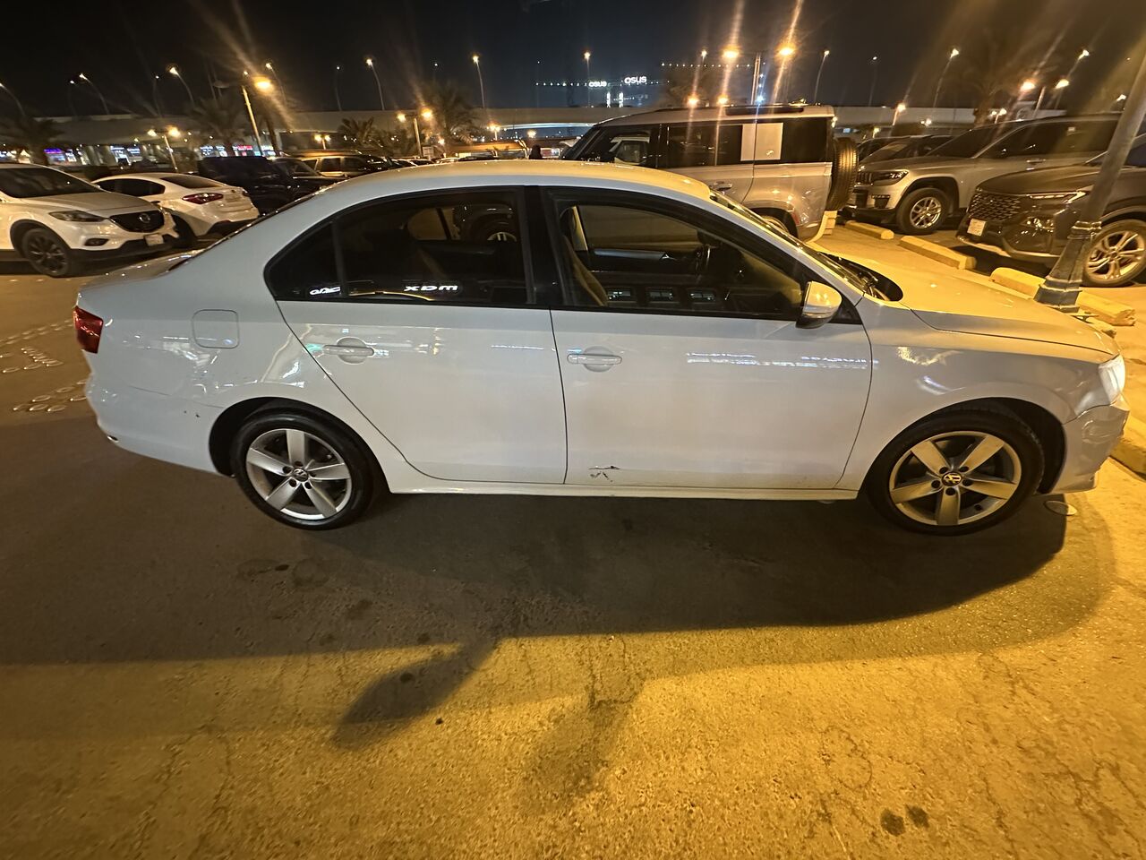 Riyadh, Vehicles, Cars & Trucks , SAR 20000,  Volkswagen Jetta,  2015,  Automatic,  260278 KM,    For Sale