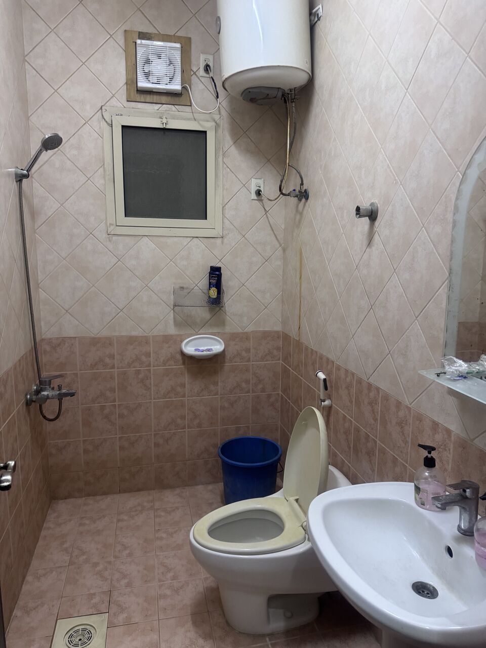 Khobar, Rooms for Rent, SAR 1100/month,  Furnished,  Very Big And Suspicious Room Attach Bathroom