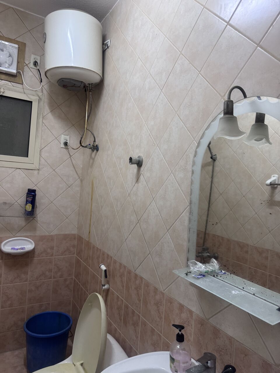 Khobar, Rooms for Rent, SAR 1100/month,  Furnished,  Very Big And Suspicious Room Attach Bathroom