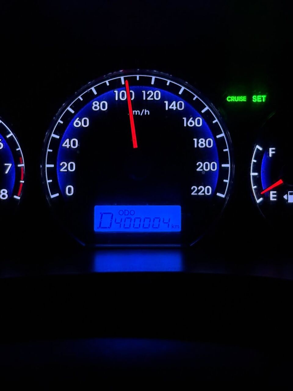 Riyadh, Vehicles, Cars & Trucks , SAR 20000,  Hyundai Santa Fe,  2012,  Automatic,  400000 KM,  HYUNDAI SENTAFE