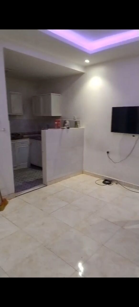 Riyadh, Housing Exchanges, SAR 3500/month,  2 BR,  Rent House For 2 Months Furnished