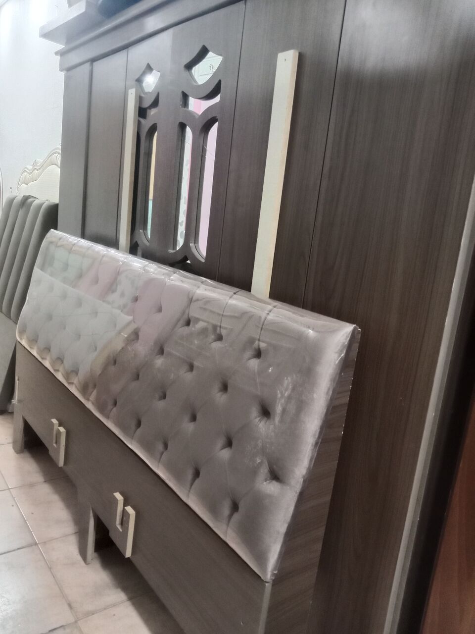 Jubail, Real Estate For Sale, SAR 1400,  1 BR,  Salinng Bed Set..