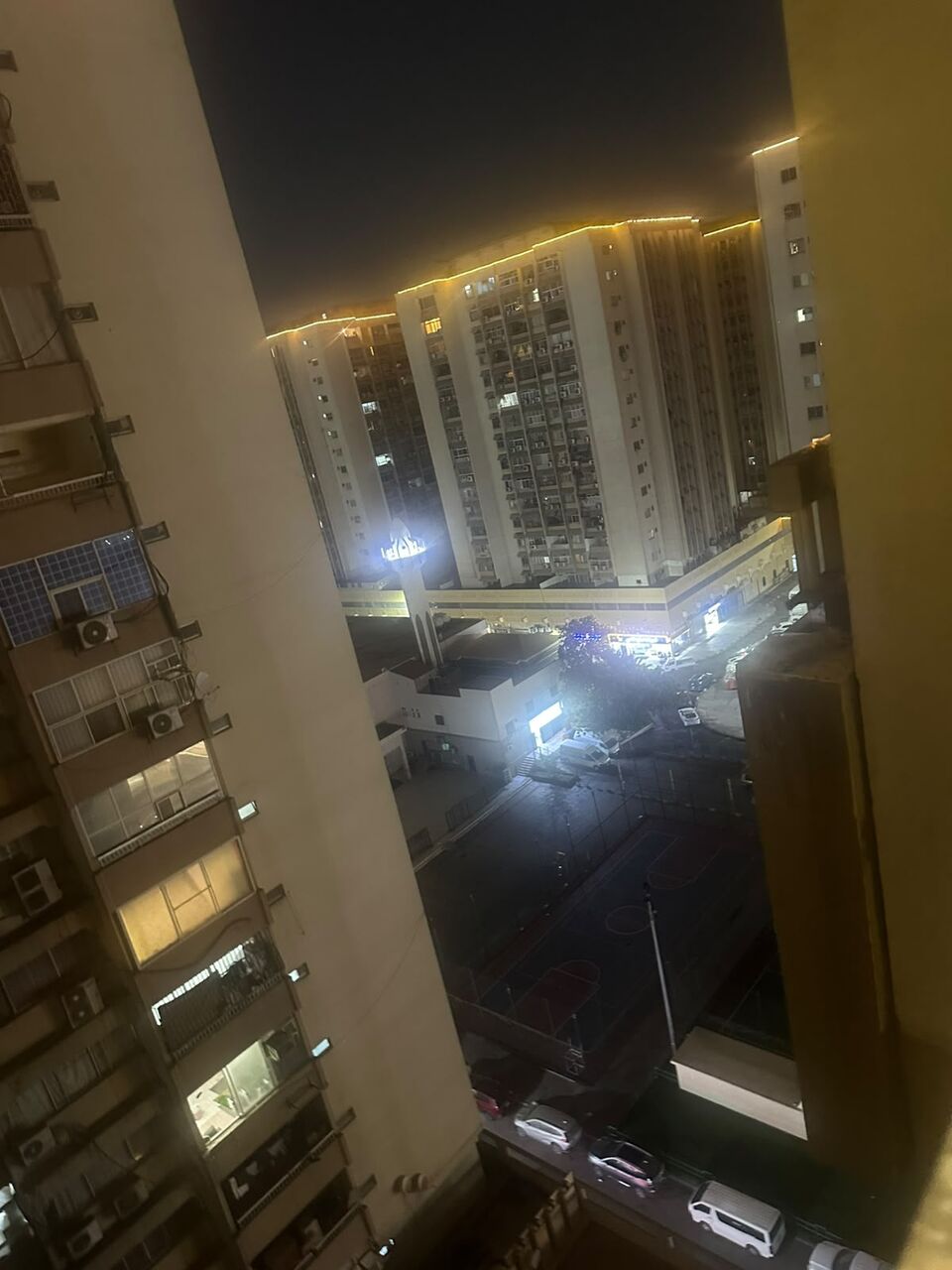 Al Sharafeyah, Rooms for Rent, SAR 950/month,  100 Sq. Meter,  One Large Room For Rent With Small Balcony/big Window