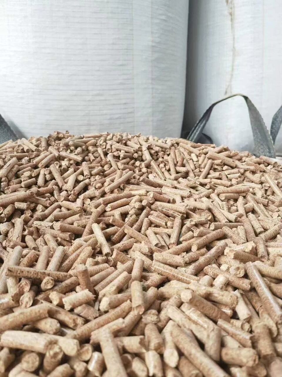 Warsaw, Household Items, EUR 190,  Below Is Our  Offer And Details For Wood Pellets