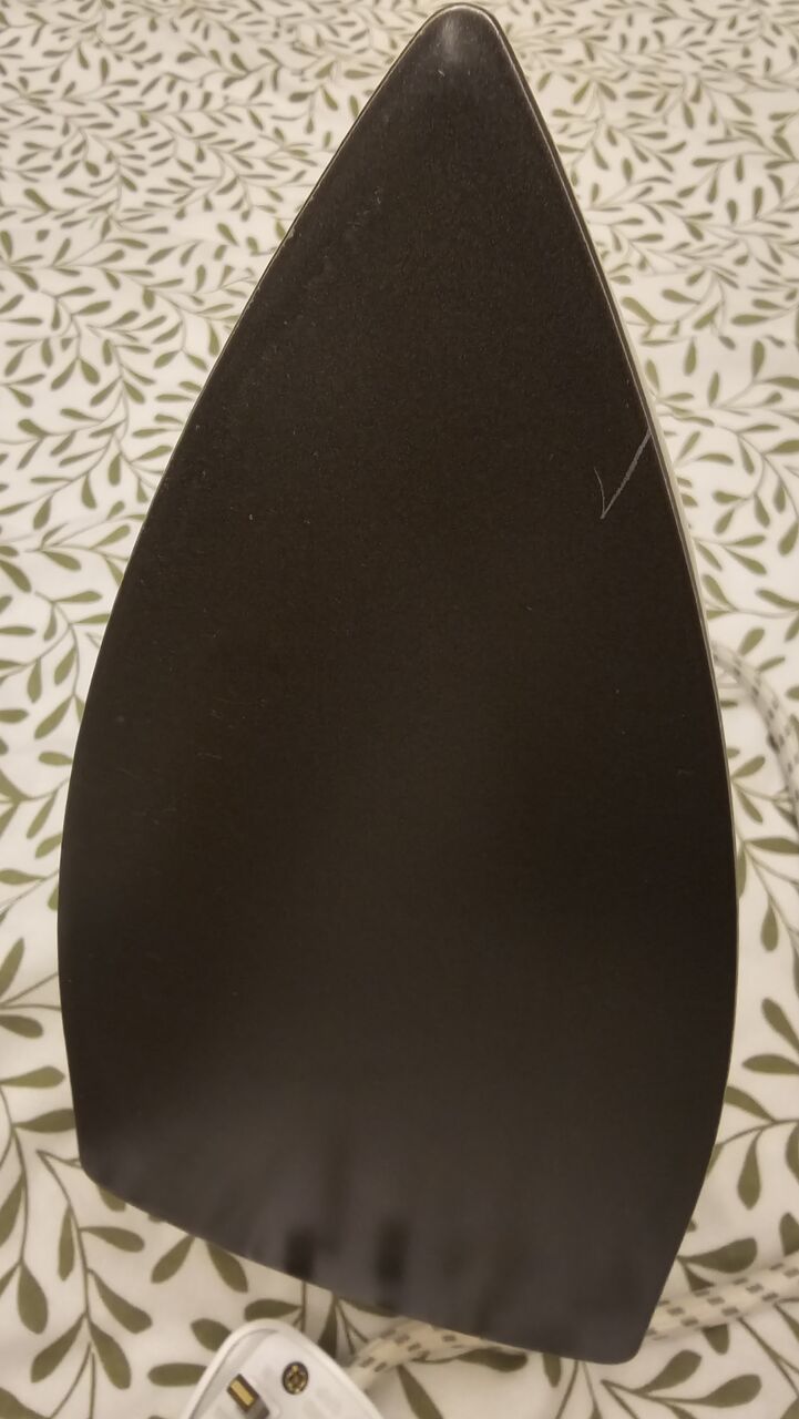 Jeddah, Appliances, SAR 75,  TEFAL IRON With Teflon Non-Stick Coating
