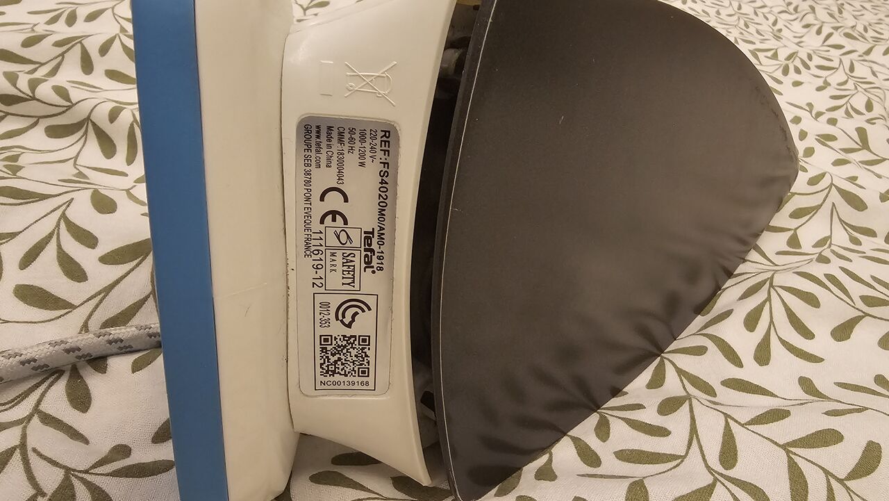 Jeddah, Appliances, SAR 75,  TEFAL IRON With Teflon Non-Stick Coating