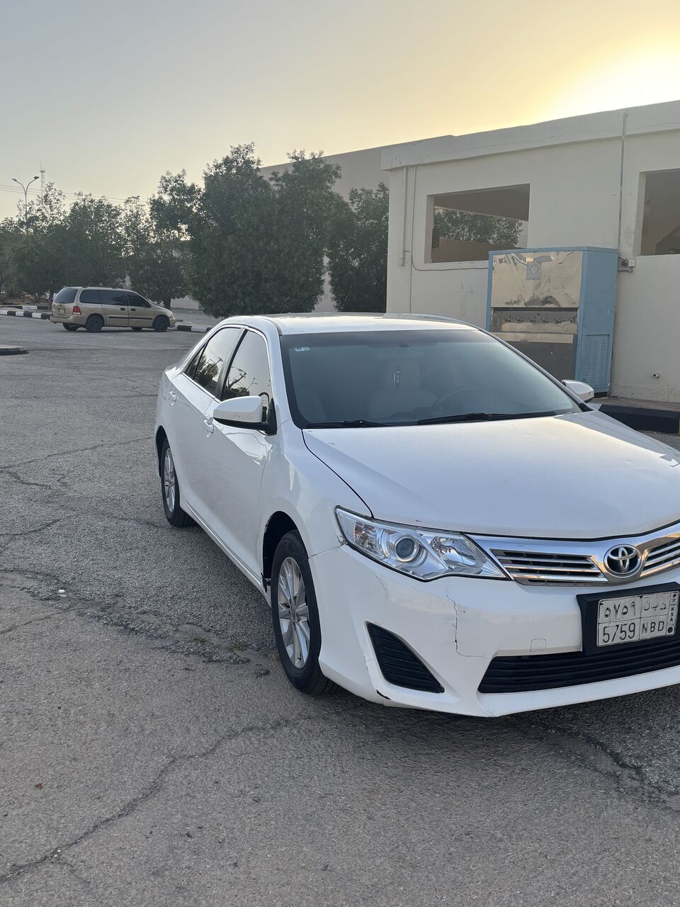 Riyadh, Vehicles, Cars & Trucks , SAR 27000,  Toyota Camry,  2013,  Automatic,  324559 KM,