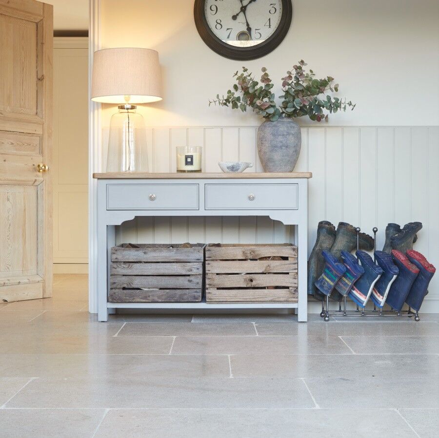 London, Household Items, GBP 44,  Mixed Seam Soft Tumbled Limestone &ndash; Classic Cotswold Character