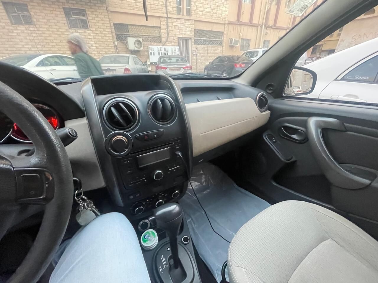 Riyadh, Vehicles, Cars & Trucks , SAR 16000,  Renault Duster,  2016,  Automatic,  168000 KM,    2.0 Engine 4*4 For Sale