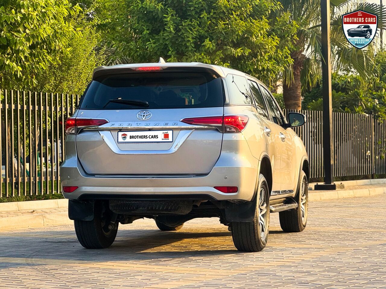 Manama, Vehicles, Cars & Trucks , BHD 100,  TOYOTA FORTUNER,  2016,  Automatic,  184000 KM,   4 CYL  MODEL FOR SALE