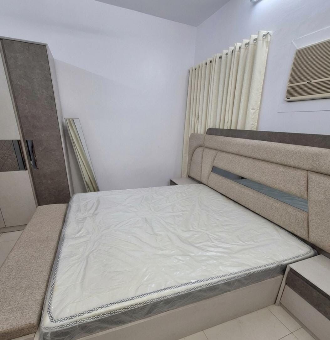 Manfuha Al-Jadidah, Furniture, SAR 1000,  2 Mattresses