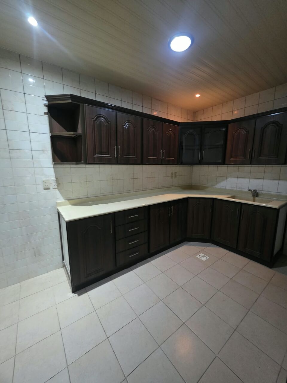 Khobar, Apartments, Flats, Houses & Villas, SAR 28000/year,  3 BR,  3 Bedrooms, A Living Room, 2 Bathrooms, And A Kitchen,  Fast Floor, Elevator Available