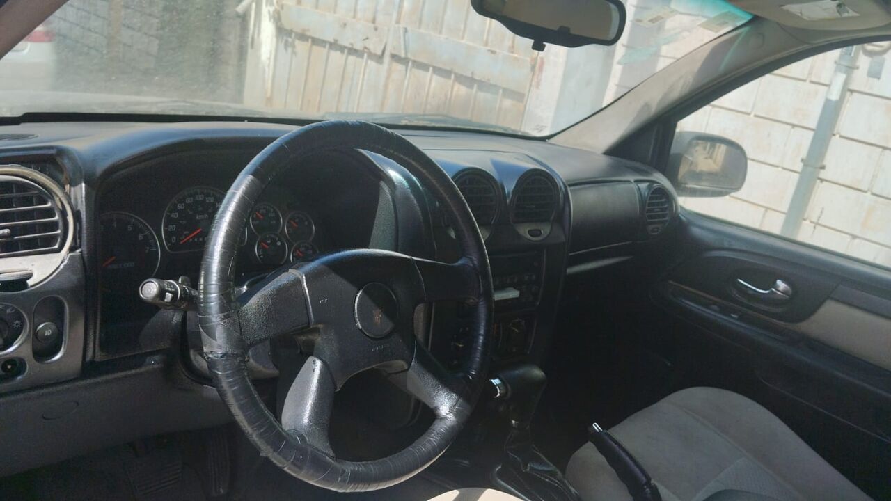 Khobar, Vehicles, Cars & Trucks , SAR 10,  Gmc Envoy,  2007,  Automatic,  320000 KM,