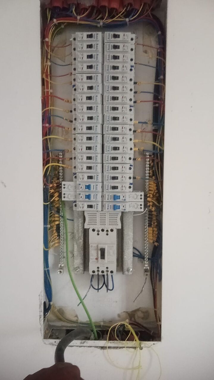 Rabigh, Jobs, Electrician