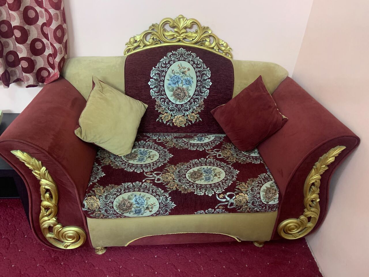 Al Aziziyah, Furniture, SAR 650,  A Classic 9 Seater Sofa Set For Sale