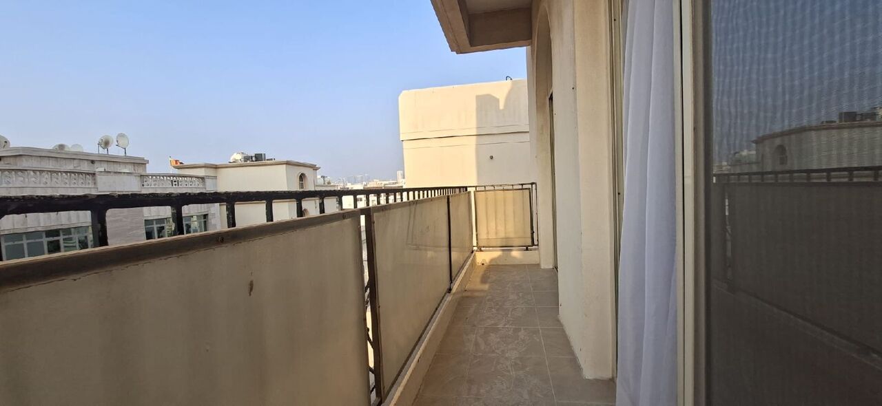 Mahooz, Apartments, Flats, Houses & Villas, BHD 280/year,  1 BR,  SEMI FURNISHED 1 BEDROOM 1 BATHROOM BALCONY WITH EWA FLAT FOR RENT IN : MAHOOZ