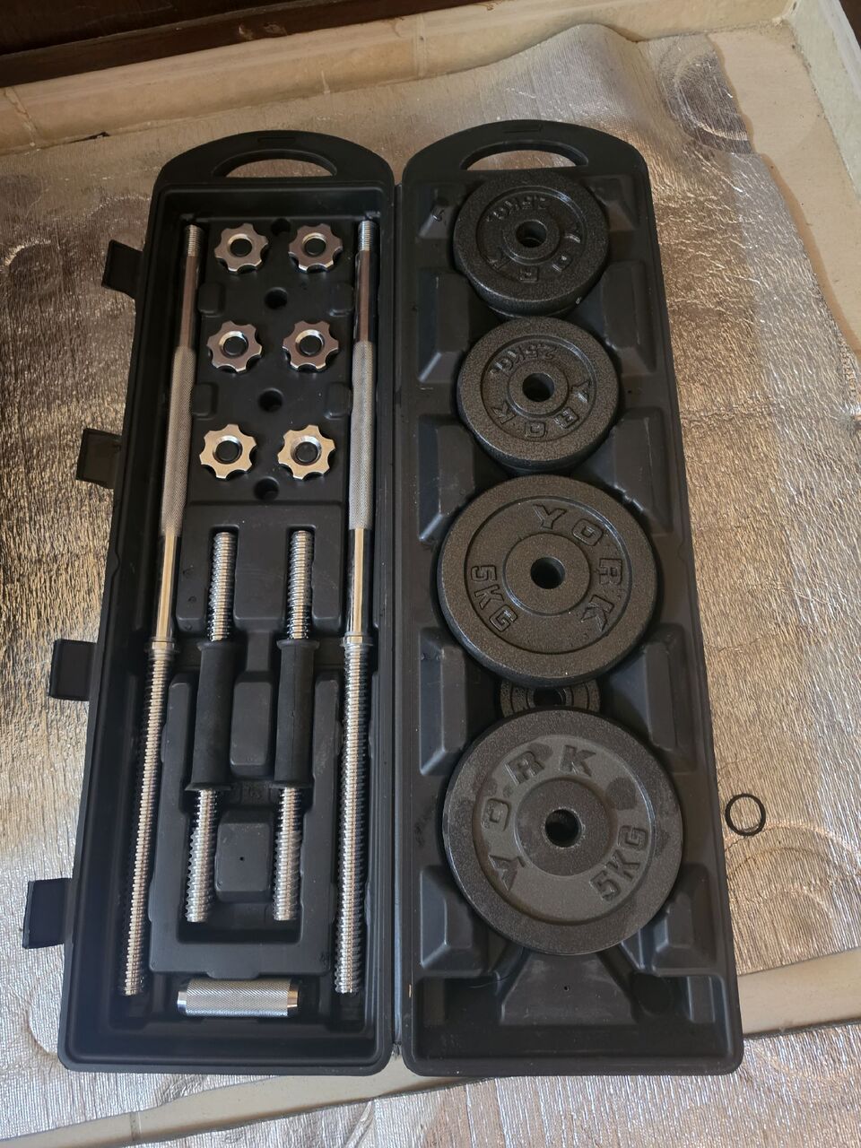Jeddah, Health & Beauty Items, SAR 300,  BARBELL & DUMBBELL SET 5O KG