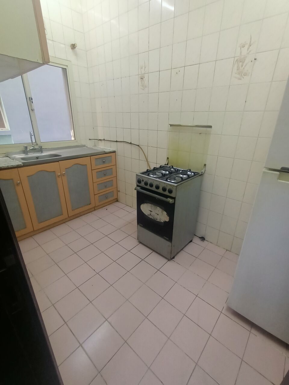 Gudaibiya, Apartments, Flats, Houses & Villas, BHD 220/month,  2 BR,  Semi Furnished 2 Bedroom Spacious Flat For Rent In Gudaibiya With Electricity