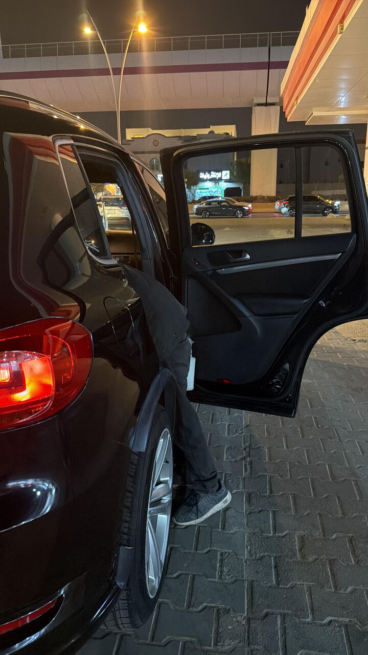 Riyadh, Vehicles, Cars & Trucks , SAR 22,  🚗 VOLKSWAGEN TIGUAN 2013,  2013,  Automatic,  172 KM,   ⚙️  Transmission ⛽ Petrol 📍 Mileage: 171,000 Km